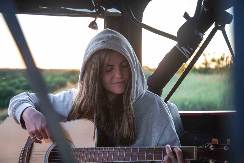 How Country Songwriting Turns Simple Experiences Into Powerful Songs